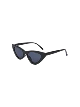 Lentes de sol tipo cat-eye con armazón negro brillante y micas oscuras.