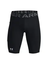 Calza corta de compresión Under Armour, confeccionada en tejido HeatGear ultraligero que absorbe el sudor y se seca rápidamente. Cuenta con cintura elástica ancha con logo visible, paneles de malla para ventilación estratégica y bolsillo lateral Strength Pocket.