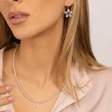 Collar de plata 925 con cadena de 45 cm y extensión de 5 cm, adornado con piedras de cuarzo rosado y un dije de piedra de la luna en forma de gota.