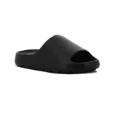 Chanclas Diadora modelo Bali, color negro, de diseño deslizante con suela gruesa y estriada.