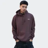 Canguro marrón con capucha y cordones ajustables, bolsillo tipo canguro y logo 'Relajo' estampado en el pecho.