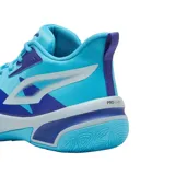 Championes de básquet Puma Genetics Men, color celeste con detalles en azul y blanco.