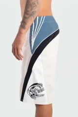 Short de baño O'Neill Superfreak Y2K color beige, con detalles en azul y negro en el lateral y estampado gráfico en la parte inferior.