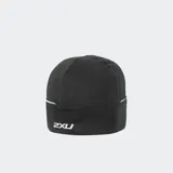 Gorro de running 2XU negro, de tejido térmico cepillado elástico, con logotipo reflectante en el borde doblado.