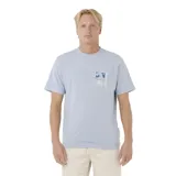 Remera celeste de manga corta con estampado en el pecho con motivos de surf y el logo de Rip Curl.