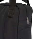 Mochila Adidas color negro, con diseño rectangular, asas superiores de mano y el logotipo clásico de la marca grabado en la parte inferior.