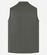 Musculosa deportiva Get Over para hombre, de color verde militar, cuello redondo y diseño liso de corte regular.