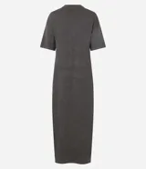 Vestido midi Marfinno de punto color gris oscuro, con cuello alto, mangas cortas amplias y diseño suelto.