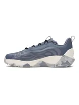 Championes de entrenamiento Under Armour Project Rock 8, color azul con detalles en beige y gris. Presentan una parte superior de malla técnica con detalles de gamuza, amortiguación reactiva UA HOVR y tecnología UA TriBase para mayor estabilidad y contacto con el suelo.