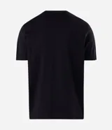 Remera de algodón de corte comfort, color negro, con cuello redondo y manga corta. Presenta un diseño minimalista con estampado de frases en tipografía blanca en la parte frontal.