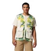 Campera Acker Rock Twill de diseño urbano, confeccionada en tejido de sarga con estampado tie-dye en tonos blanco y verde. Cuenta con un bolsillo frontal aplicado en contraste color beige y etiqueta de la marca en el lateral.