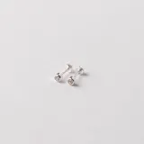 Par de aros abridores de plata 925 con circonias engarzadas. Cierre a rosca. Diámetro de 3mm.