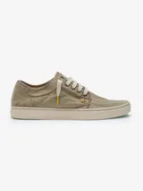 Championes Satorisan modelo Heisei Gaia, color verde caqui, con cordones beige y suela de goma reciclada.