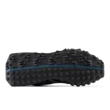 Championes New Balance unisex modelo XC 72, color negro con detalles en gris.