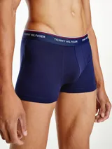 Pack de tres bóxers azul marino de algodón elástico con cintura elástica con logo de Tommy Hilfiger.