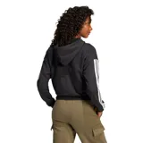 Campera Adidas Essentials French Terry con capucha, color negro con tres tiras blancas en las mangas y logo bordado en el pecho.