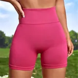 Short deportivo de lycra color fucsia, tiro alto y corte ajustado.