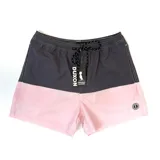 Short de baño bicolor, con parte superior gris y parte inferior rosa. Cuenta con cintura elástica ajustable con cordón, y logo de la marca estampado en la pierna derecha.