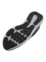 Championes de running Under Armour Charged Assert, color negro con logo lateral y entresuela en blanco. Presentan una parte superior de malla transpirable con revestimientos de cuero sintético para mayor soporte y sujeción.