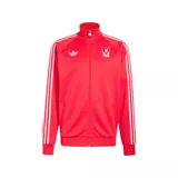 Campera deportiva Adidas Originals del Liverpool F.C. en color rojo con las icónicas tres tiras blancas en las mangas. Presenta cierre frontal, cuello alto y bolsillos laterales, con el logo del trébol de Adidas y el escudo del club bordados en el pecho.