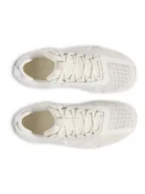 Championes de entrenamiento Under Armour modelo TriBase Reign 6, color beige. Presentan tecnología UA WARP en la parte superior para mayor sujeción, mediasuela de doble densidad y suela con tecnología TriBase para maximizar el contacto con el suelo y brindar estabilidad en movimientos dinámicos.