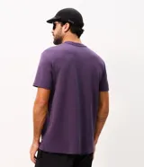 Remera deportiva de hombre Get Over con tecnología dry, cuello redondo y mangas cortas, confeccionada en mezcla de modal, poliéster y elastano.