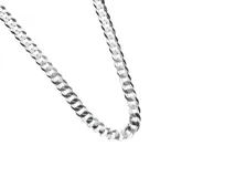 Cadena de plata 925 modelo Grumet con eslabones planos y cierre de mosquetón.