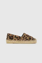 Alpargatas de lona con estampado animal print, suela de yute trenzado y detalle del monograma en el empeine.