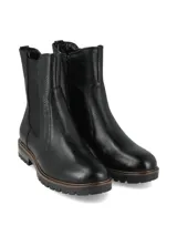 Bota tipo Chelsea de cuero negro con textura granulada, paneles laterales elásticos y suela track con detalle de madera en el talón.