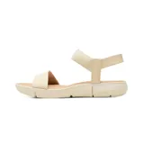 Sandalia casual Korium Confort modelo Agata, color beige, con tira frontal trenzada y tira trasera elástica.
