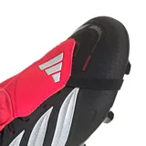 Championes de fútbol Adidas Predator League FG, color negro con detalles en blanco y rojo. Presentan un diseño con lengüeta plegable y las icónicas tres tiras de la marca en el lateral.