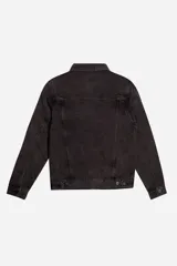 Campera de jean negra de calce regular, con bolsillos laterales y frontales, logo en grifa de cuero y composición 100% algodón.