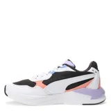 Championes deportivos Puma modelo X-Ray Speed Lite, con diseño multicolor que combina negro, fucsia, lila y amarillo. Presentan una estructura de malla y materiales sintéticos, con suela blanca de goma y cierre mediante cordones.
