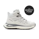 Bota casual Hi-Tec Kelton color gris claro, de caña media, con capellada de gamuza y detalles en mesh. Cuenta con cuello acolchado, plantilla con memory foam y suela de goma con diseño texturizado.