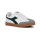 Championes Diadora modelo Bamtelo para mujer, color blanco con detalles en verde, rojo y gris en la puntera, suela de goma tipo trampa y cordones blancos.