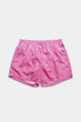 Short de baño rosa con estampado de lunares blancos, cintura elástica ajustable, dos bolsillos laterales, un bolsillo trasero con cierre y suspensor de malla fina hipoalergénico.