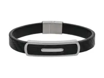 Pulsera de goma negra con textura y placa central de acero plateado. Cierre de acero plateado con broche.