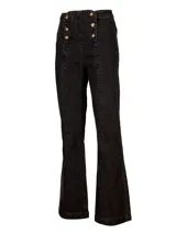Jeans de tiro alto en color gris oscuro, con corte bootcut y costuras verticales decorativas en el frente. Presenta un cierre frontal con doble hilera de botones y diseño de cintura alta.