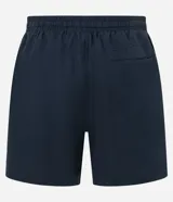 Bermuda de hombre de corte clásico, color negro, con cintura elástica con cordón de ajuste y bolsillos laterales.