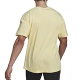 Remera holgada color amarillo pastel de algodón, con logo de Adidas en el pecho.