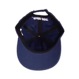 Gorro azul marino tipo dad hat de Santa Cruz Skateboards, con logo de la mano de Santa Cruz bordado en blanco en el frente.