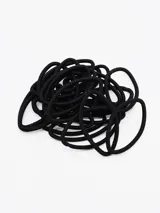 Pack de 24 gomitas de pelo elásticas color negro.