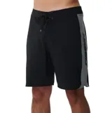 Boardshort de baño Rip Curl Sseries 32One Cordura, color negro con bandas laterales en contraste, cintura ajustable con cordón y tejido de secado rápido.