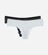 Pack de dos bombachas tipo bikini confeccionadas en encaje floral, una en color negro y otra en color blanco, con pequeño lazo decorativo en la cintura.