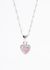 Collar de plata 925 con dije de corazón con zirconia rosa y borde de pequeñas circonias transparentes.
