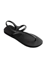 Sandalias Havaianas Flash Urban, color beige metalizado, con tiras finas entrelazadas y sujetador en el talón.