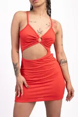 Minivestido negro ajustado con breteles finos, escote con abertura circular y cut-out en la cintura.