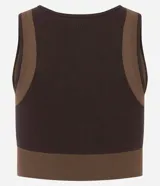 Top deportivo Get Over confeccionado en microfibra seamless de color marrón, con diseño ajustado, escote redondo, sin mangas y recortes contrastantes en tono tostado.