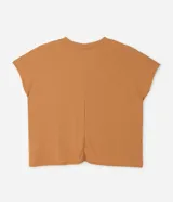 Blusa tipo muscle tee de corte holgado, confeccionada en tejido rib acanalado, con escote redondo y diseño sin mangas.