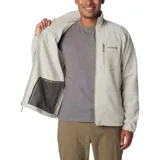 Campera polar Columbia modelo Fast Trek II, confeccionada en microfibra de poliéster. Presenta cuello alto, cierre frontal completo, bolsillo en el pecho con cierre y bolsillos laterales con cierre.